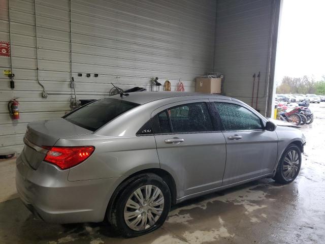 Photo 3 from auction – 2014 CHRYSLER 200 LX with VIN 1C3CCBAB8EN142322