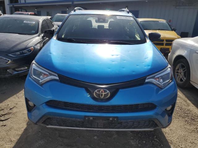 Photo 5 from auction – 2018 TOYOTA RAV4 SE with VIN JTMJFREV2JD247803