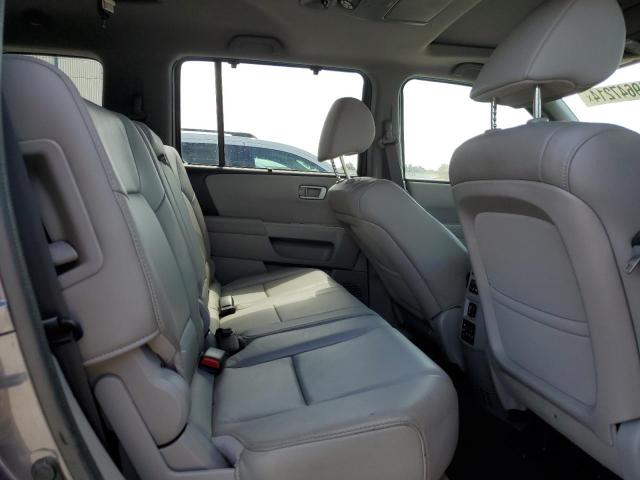 Photo 11 from auction – 2015 HONDA PILOT TOUR with VIN 5FNYF3H95FB010202