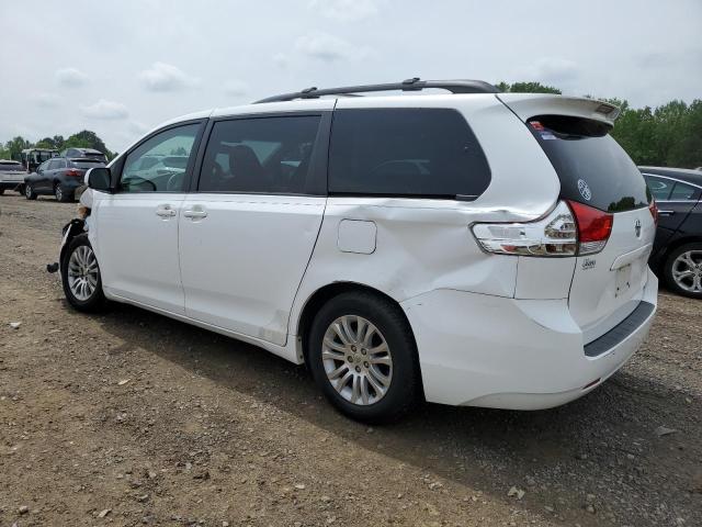 Photo 2 from auction – 2011 TOYOTA SIENNA XLE with VIN 5TDYK3DC0BS005069