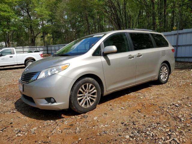 TOYOTA SIENNA XLE 2015 with VIN 5TDYK3DC5FS625535 - Photo from auction