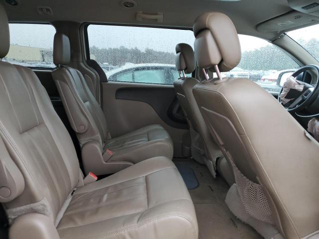 Photo 11 from auction – 2016 CHRYSLER TOWN & COU with VIN 2C4RC1BG7GR213798
