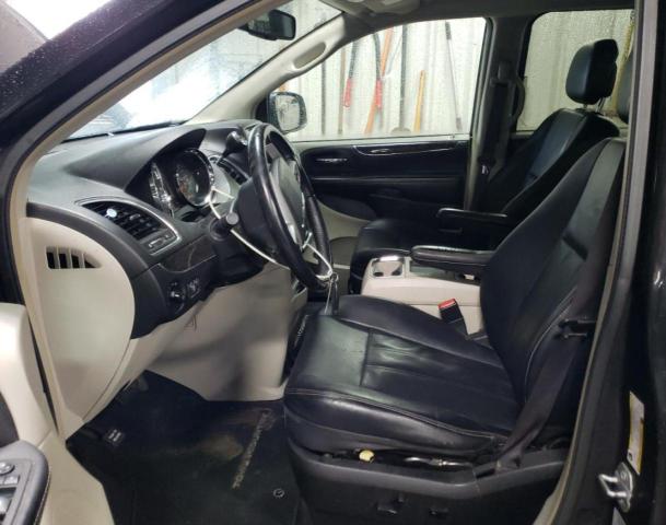 Photo 7 from auction – 2015 CHRYSLER TOWN & COU with VIN 2C4RC1BG3FR571379