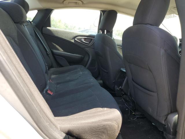 Photo 10 from auction – 2015 CHRYSLER 200 LIMITE with VIN 1C3CCCAB4FN645188