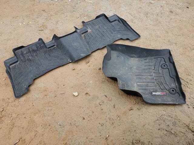 Photo 12 from auction – 2018 TOYOTA 4RUNNER SR with VIN JTEBU5JR2J5516738