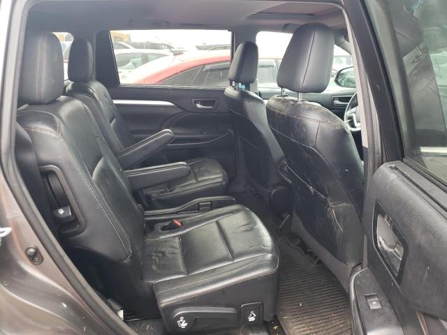 Photo 11 from auction – 2016 TOYOTA HIGHLANDER with VIN 5TDJKRFH8GS281021