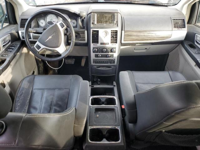 Photo 8 from auction – 2010 CHRYSLER TOWN & COU with VIN 2A4RR5D13AR279507
