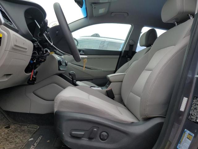 Photo 7 from auction – 2017 HYUNDAI TUCSON LIM with VIN KM8J3CA49HU296957