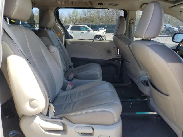 Photo 11 from auction – 2011 TOYOTA SIENNA XLE with VIN 5TDDK3DC7BS018366