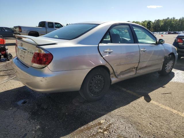 Photo 3 from auction – 2005 TOYOTA CAMRY LE with VIN 4T1BE32K25U560902