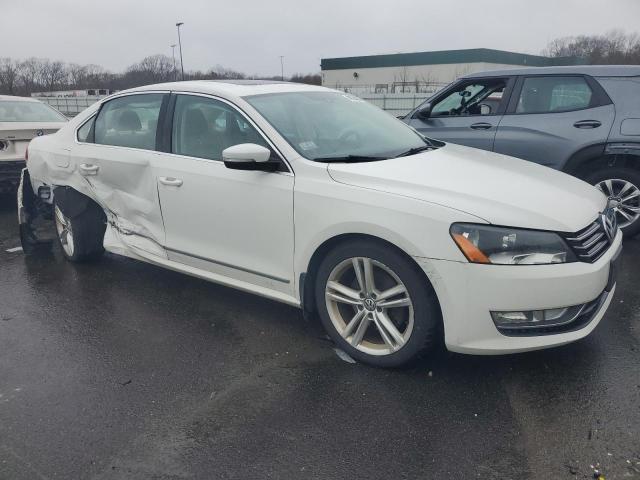 Photo 4 from auction – 2015 VOLKSWAGEN PASSAT SE with VIN 1VWBT7A36FC077946