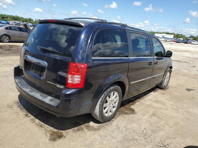 Photo 3 from auction – 2010 CHRYSLER TOWN & COU with VIN 2A4RR5DX4AR148896