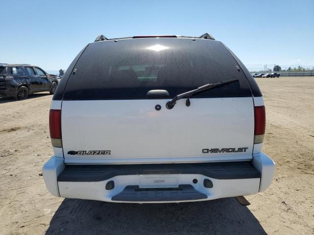 Photo 6 from auction – 2000 CHEVROLET BLAZER with VIN 1GNCS18W8YK129679