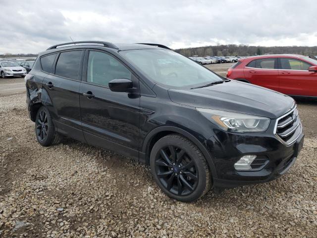 Photo 4 from auction – 2017 FORD ESCAPE SE with VIN 1FMCU0GD4HUA04028