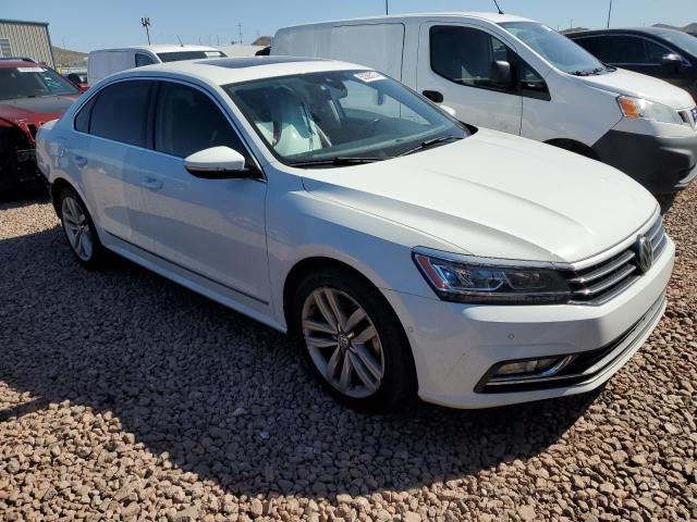 Photo 4 from auction – 2017 VOLKSWAGEN PASSAT SEL with VIN 1VWCT7A39HC080413