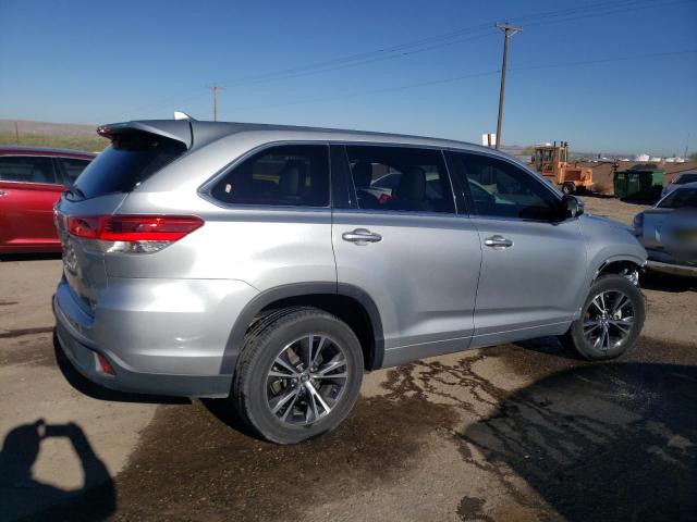 Photo 3 from auction – 2018 TOYOTA HIGHLANDER with VIN 5TDZZRFH3JS241256