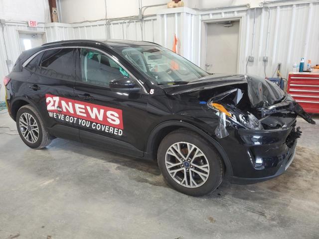 Photo 4 from auction – 2022 FORD ESCAPE SEL with VIN 1FMCU9H6XNUB61370