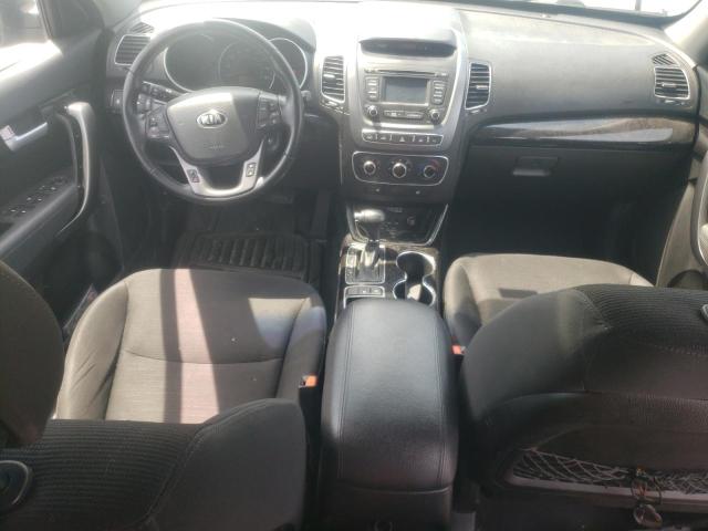 Photo 8 from auction – 2015 KIA SORENTO LX with VIN 5XYKTDA66FG613477