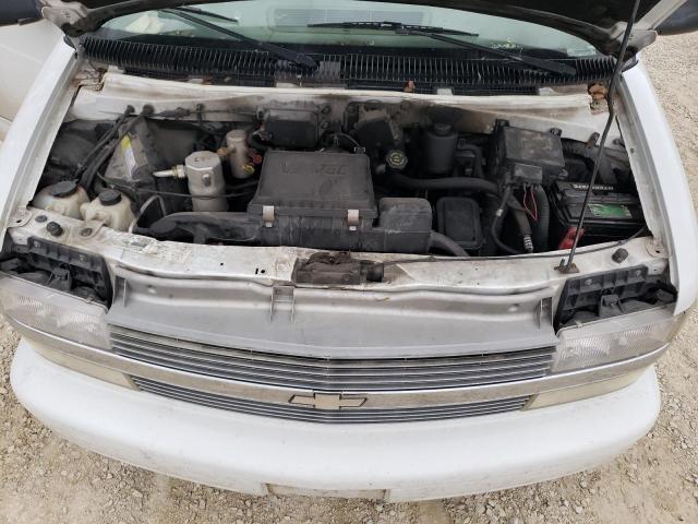Photo 12 from auction – 2000 CHEVROLET ASTRO with VIN 1GNDM19W5YB181073