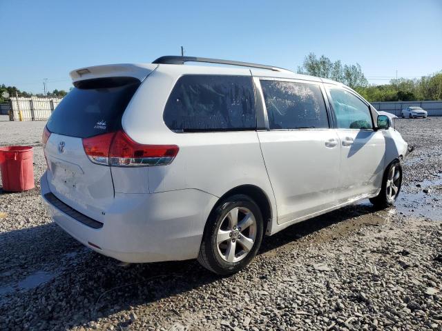 Photo 3 from auction – 2014 TOYOTA SIENNA LE with VIN 5TDKK3DC1ES412456