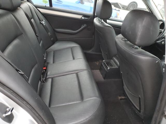 Photo 10 from auction – 2004 BMW 325 XI with VIN WBAEU33484PF62297