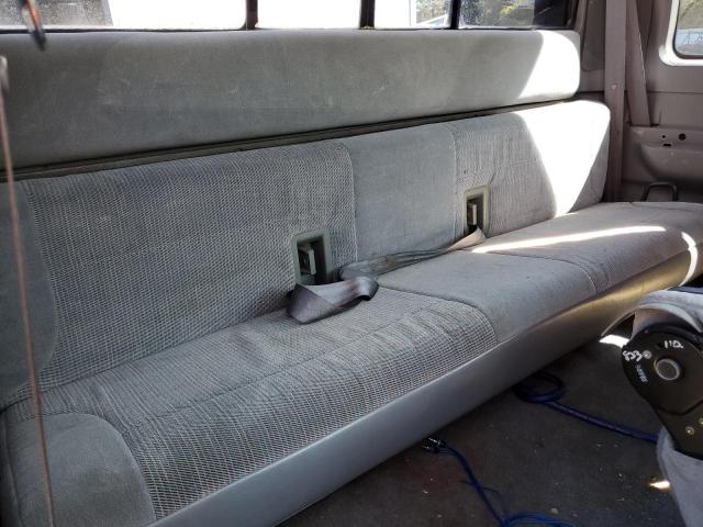 Photo 10 from auction – 1995 FORD F250 with VIN 1FTHX25F2SKA78407