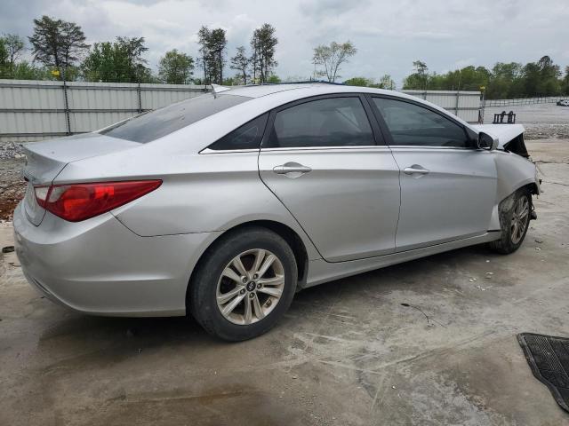 Photo 3 from auction – 2012 HYUNDAI SONATA GLS with VIN 5NPEB4AC2CH419393