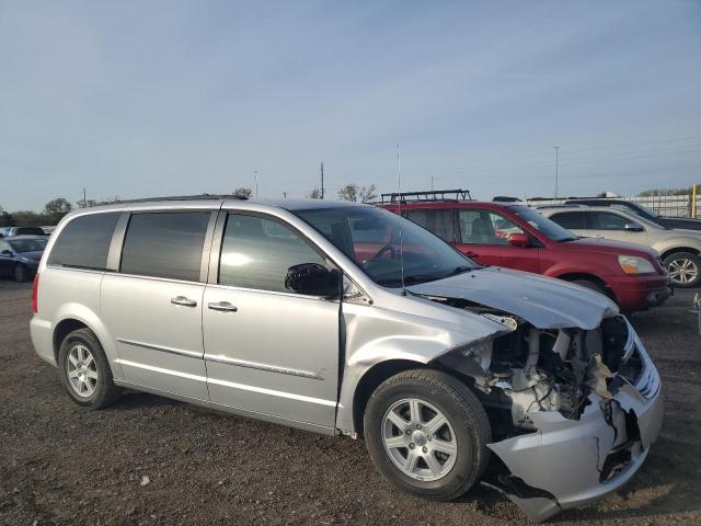 Photo 4 from auction – 2012 CHRYSLER TOWN & COU with VIN 2C4RC1BG8CR119505