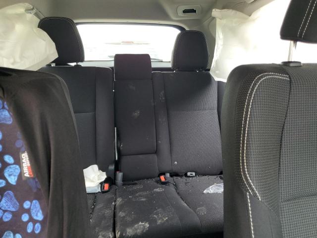 Photo 10 from auction – 2017 TOYOTA RAV4 XLE with VIN JTMRFREV9HD212981