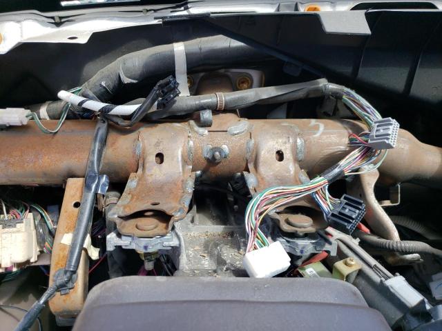 Photo 9 from auction – 2001 TOYOTA SEQUOIA LI with VIN 5TDBT48A51S028752