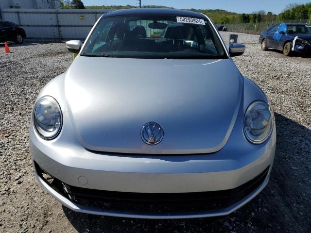 Photo 5 from auction – 2014 VOLKSWAGEN BEETLE with VIN 3VWJ07AT2EM667000
