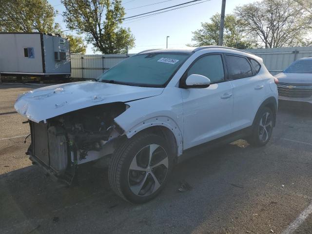 HYUNDAI TUCSON LIM 2016 with VIN KM8J33A25GU190339 - Photo from auction