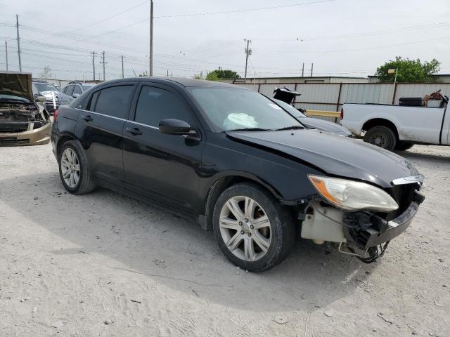 Photo 4 from auction – 2013 CHRYSLER 200 LX with VIN 1C3CCBAB2DN733227