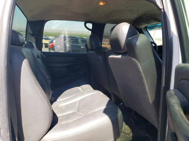 Photo 10 from auction – 2003 CHEVROLET SILVERADO with VIN 1GCHC23U83F106296