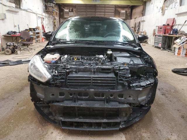 Zdjęcie 5 z aukcji – 2017 FORD FOCUS SE z VIN 1FADP3K22HL344507