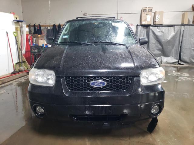Photo 5 from auction – 2005 FORD ESCAPE LIM with VIN 1FMYU04195KD41415
