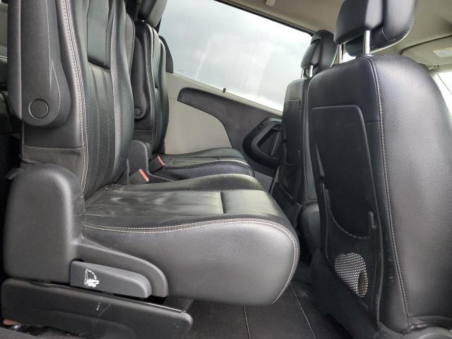 صورة رقم 11 من المزاد - 2011 CHRYSLER TOWN & COU مع VIN 2A4RR8DG8BR682020