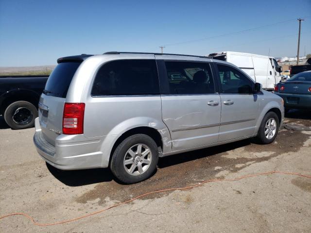 Photo 3 from auction – 2010 CHRYSLER TOWN & COU with VIN 2A4RR5D11AR369772