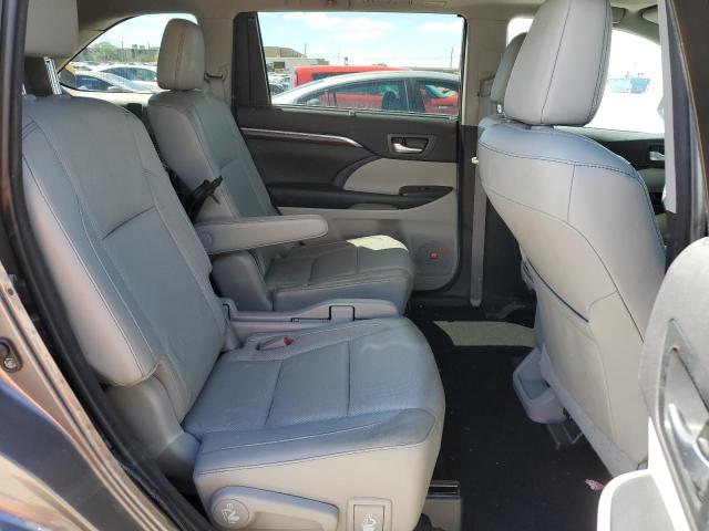 Photo 10 from auction – 2016 TOYOTA HIGHLANDER with VIN 5TDYKRFH7GS157594