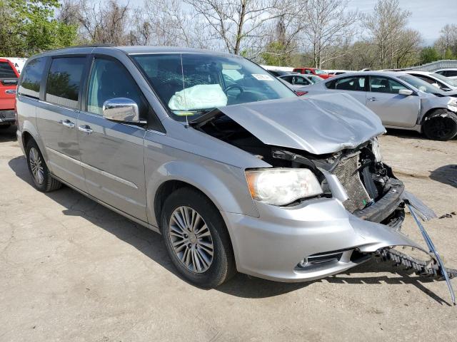 Photo 4 from auction – 2014 CHRYSLER TOWN & COU with VIN 2C4RC1CG2ER313481