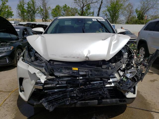 Photo 5 from auction – 2017 TOYOTA HIGHLANDER with VIN 5TDDZRFH5HS471384