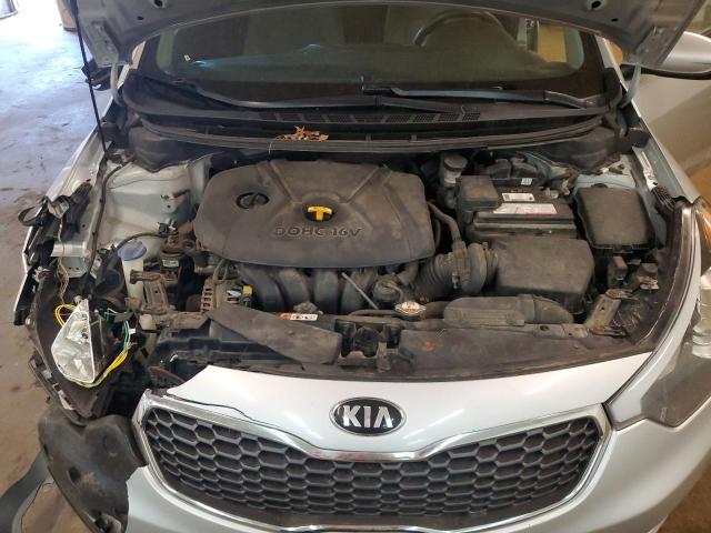 Photo 11 from auction – 2016 KIA FORTE LX with VIN KNAFK4A65G5515780