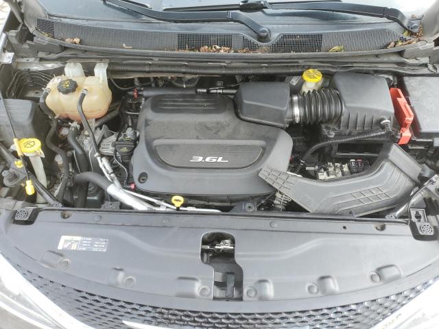 Photo 12 from auction – 2017 CHRYSLER PACIFICA T with VIN 2C4RC1EG1HR584789