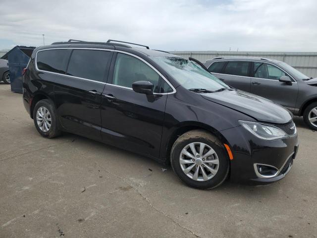 Photo 4 from auction – 2019 CHRYSLER PACIFICA T with VIN 2C4RC1FG6KR658004