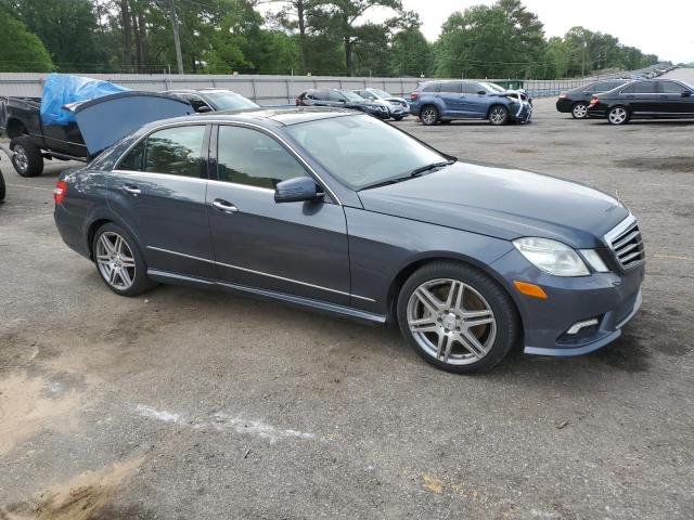 Photo 4 from auction – 2010 MERCEDES-BENZ E 550 with VIN WDDHF7CB0AA028437