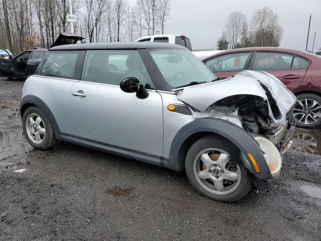 Photo 4 from auction – 2010 MINI COOPER with VIN WMWMF3C56ATZ27669