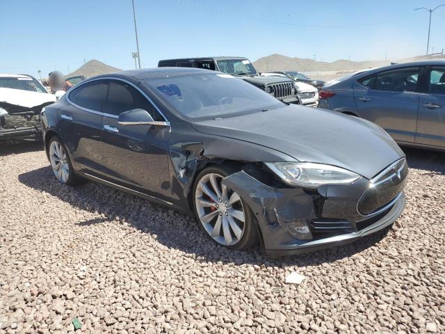 Photo 4 from auction – 2015 TESLA MODEL S with VIN 5YJSA1E44FF108560