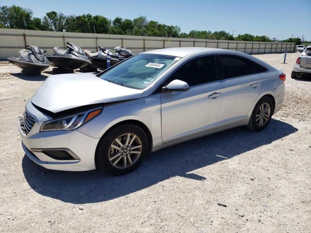 HYUNDAI SONATA SE 2016 with VIN 5NPE24AF3GH300980 - Photo from auction