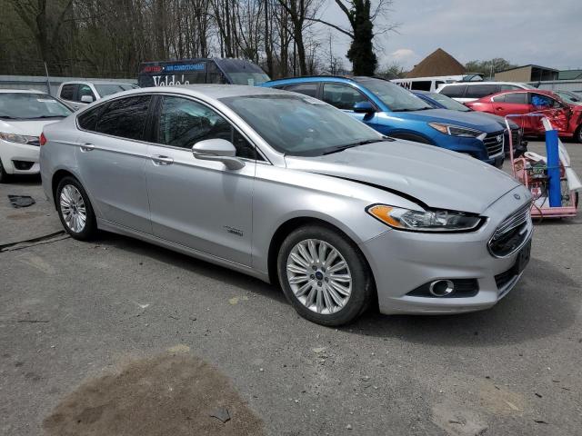 Photo 4 from auction – 2016 FORD FUSION SE with VIN 3FA6P0PU5GR395047