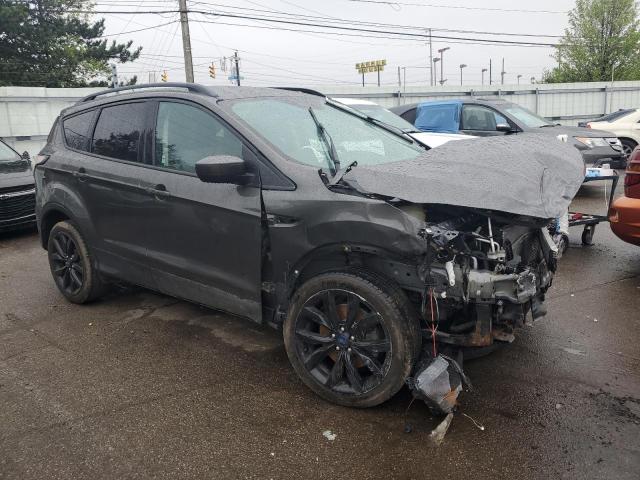 Photo 4 from auction – 2017 FORD ESCAPE SE with VIN 1FMCU9GDXHUD73786